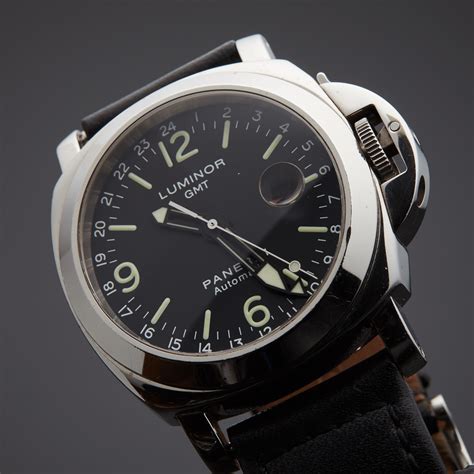 panerai luminor gmt